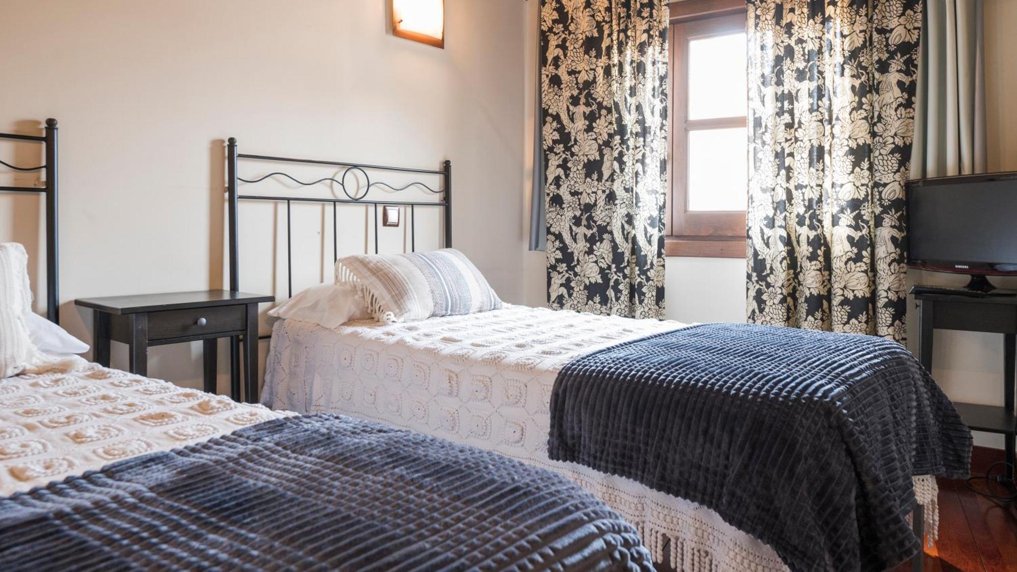 Apartamentos Las Teresitas Junto A La Catedral Toledo Eksteriør billede