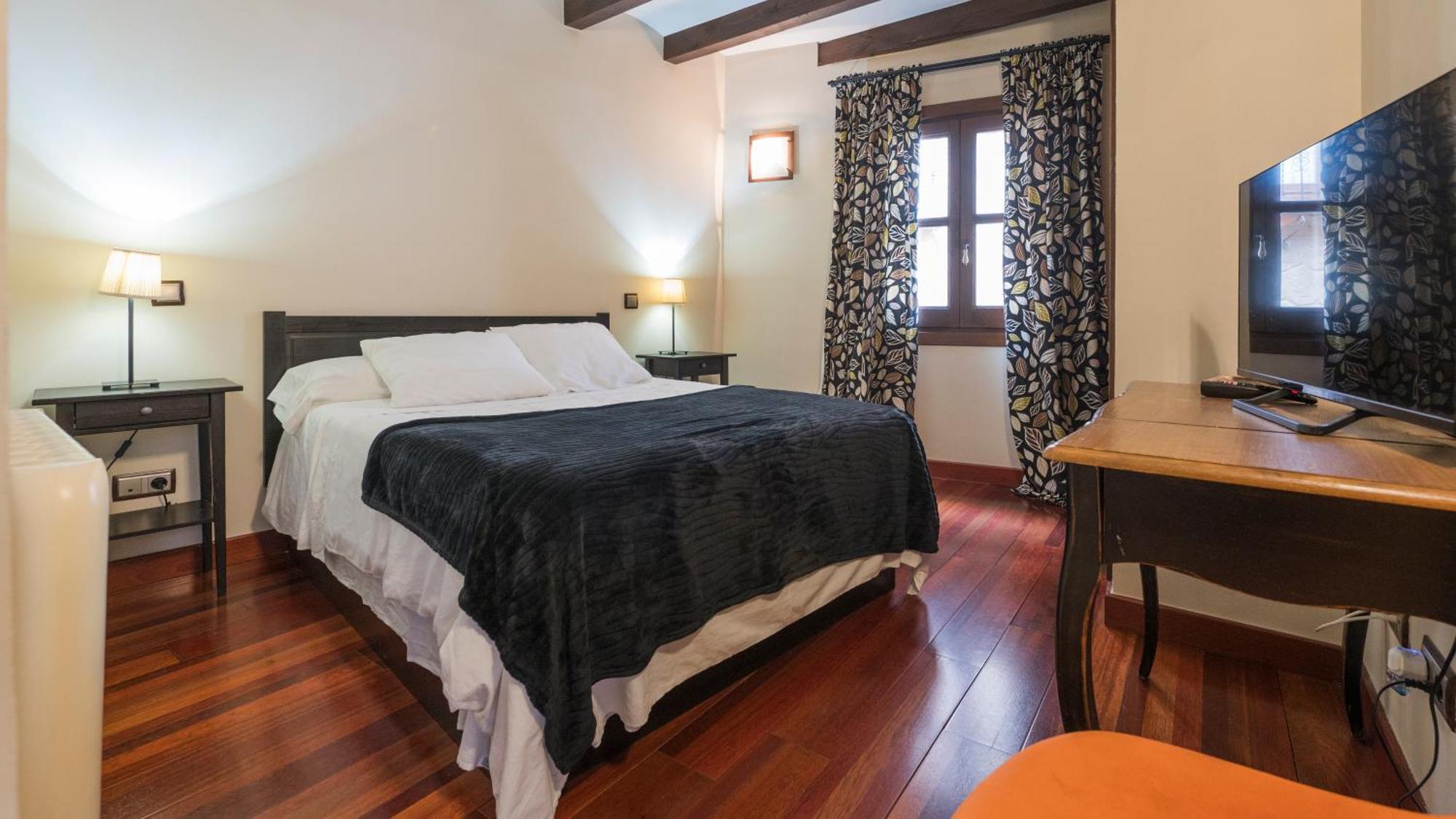 Apartamentos Las Teresitas Junto A La Catedral Toledo Eksteriør billede